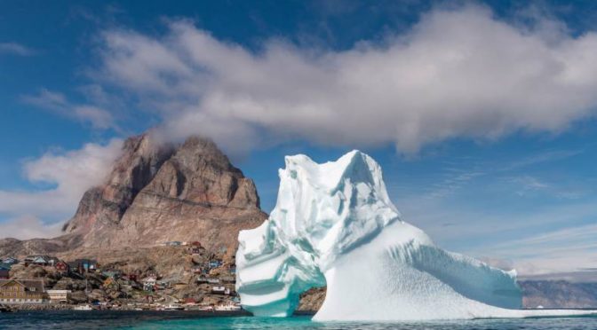 Kétmilliárd tonna jég olvadt el egy nap alatt Grönlandon